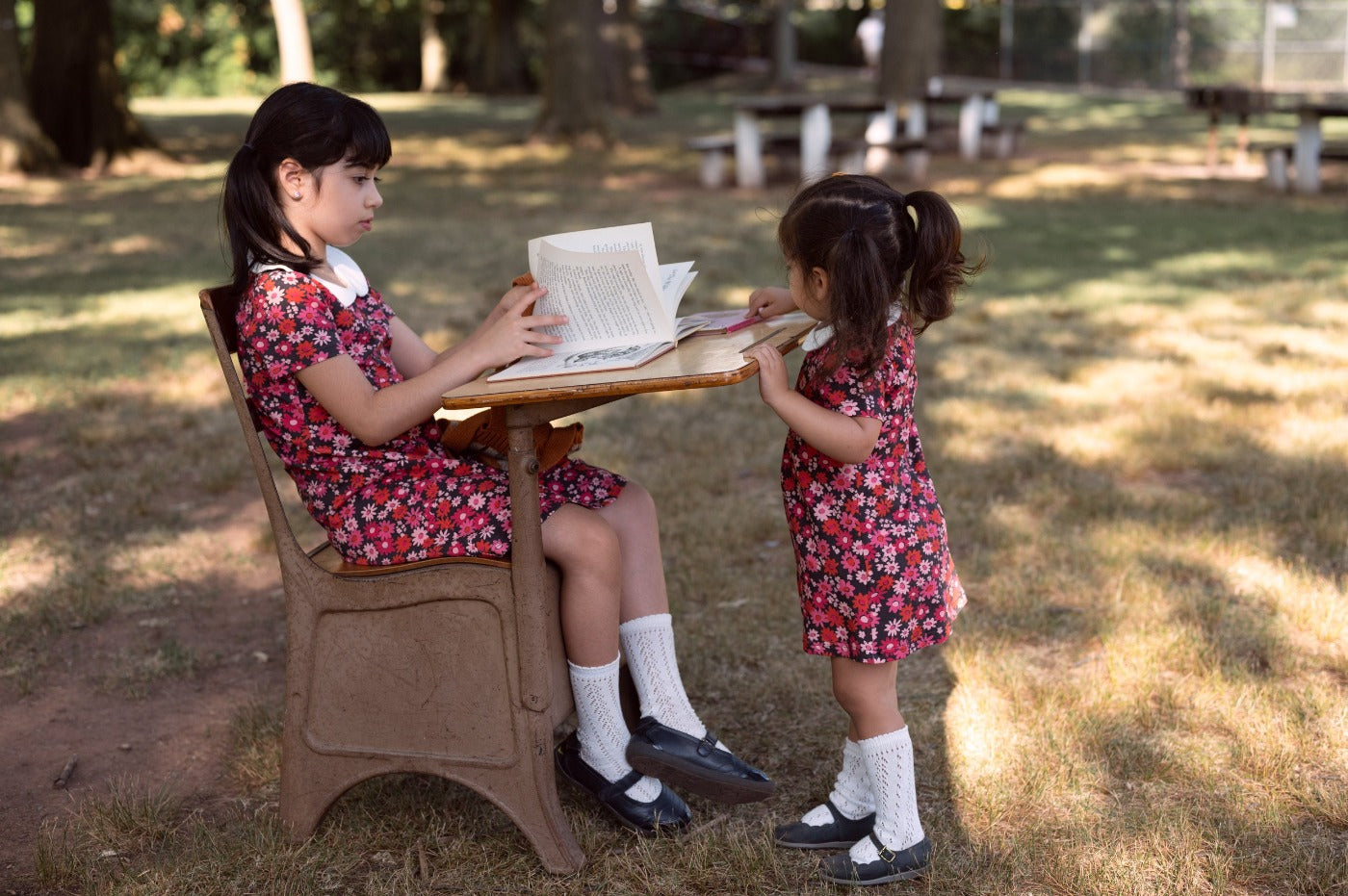 Retro Mod Navy and Pink Flower Peter Pan Collar Floral Dress